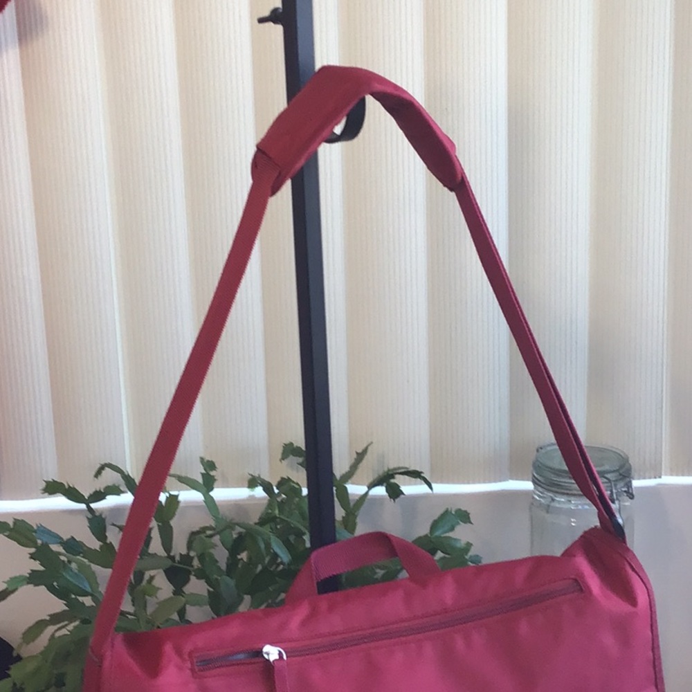 ‘embark’ Roomy Messenger Bag (#7) - Picture 6 of 9